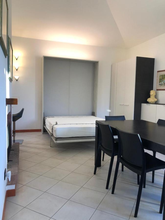 Villino Con Piscina Villa Terni Buitenkant foto
